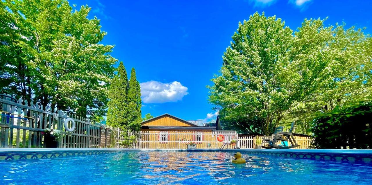 Apartamento Camping Bomont entre l’érablière et l’écorce Henryville Exterior foto