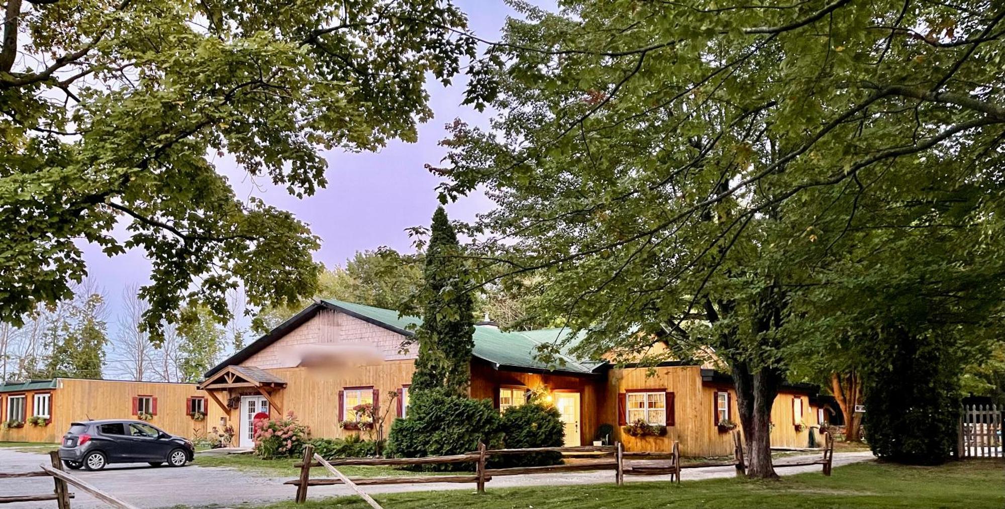 Apartamento Camping Bomont entre l’érablière et l’écorce Henryville Exterior foto